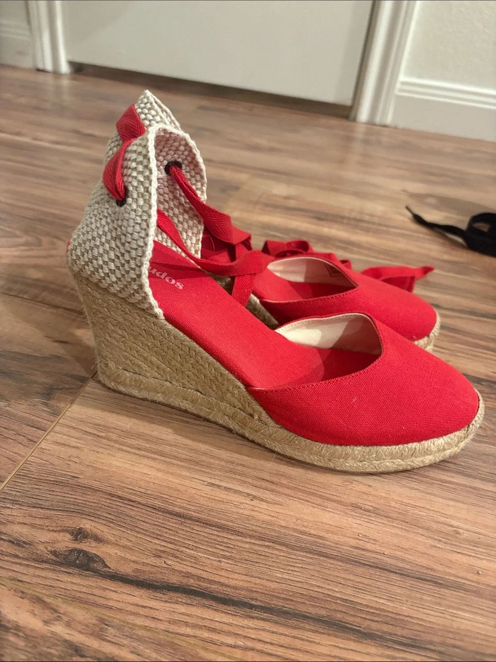 Soludos stylish red